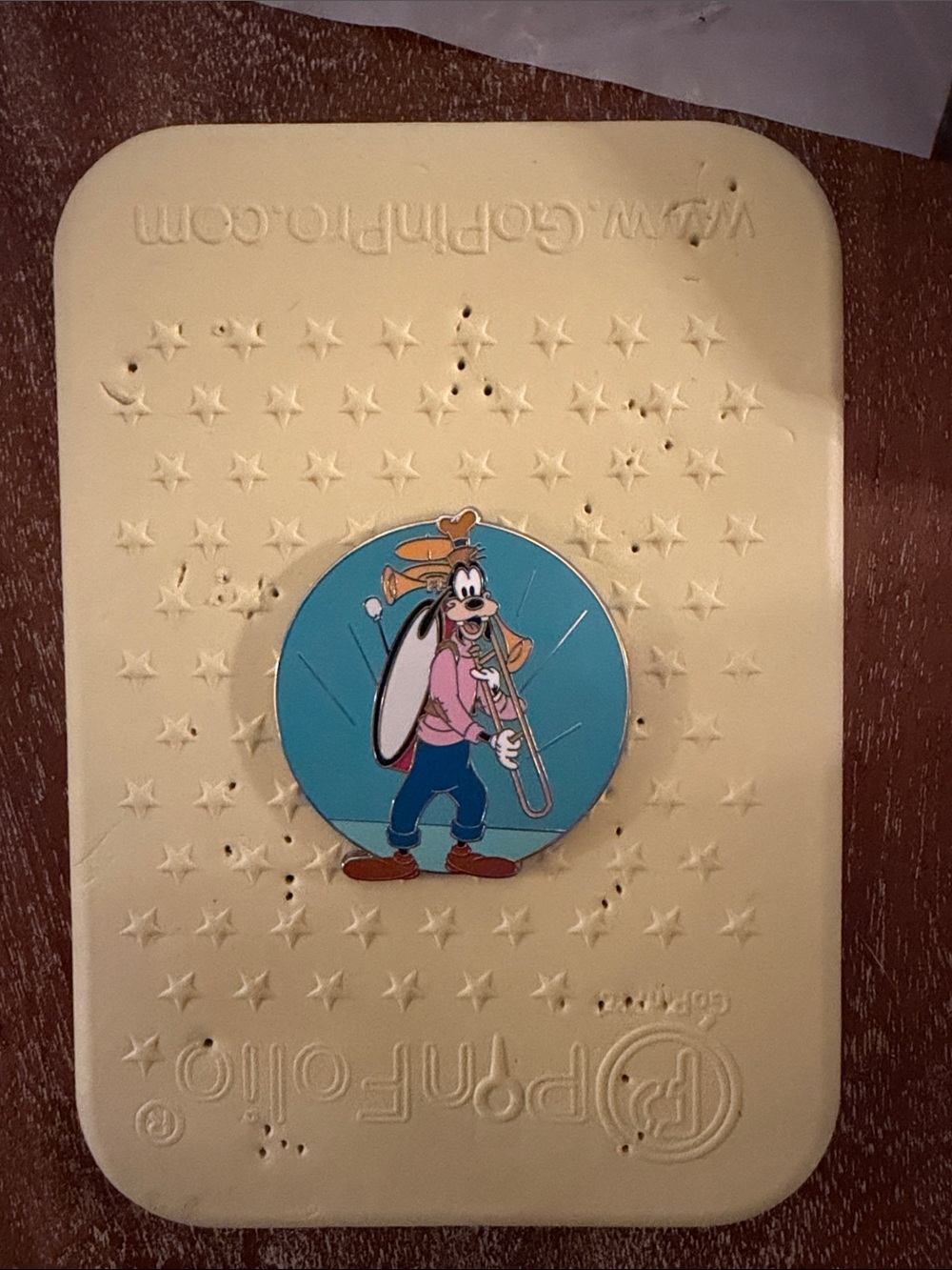 mickey mouse clubhouse mystery pin